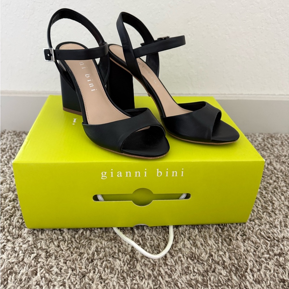 Gianni Bini Black Heels